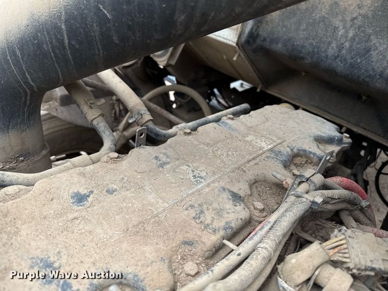 image for item EQ4902 2004 Sterling L8500 dump truck