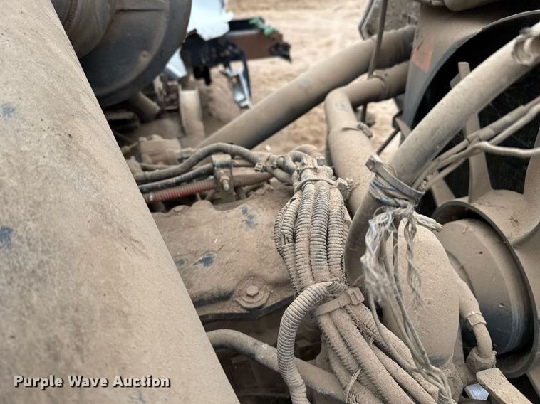 image for item EQ4902 2004 Sterling L8500 dump truck