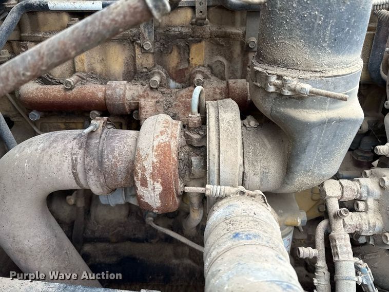 image for item EQ4902 2004 Sterling L8500 dump truck