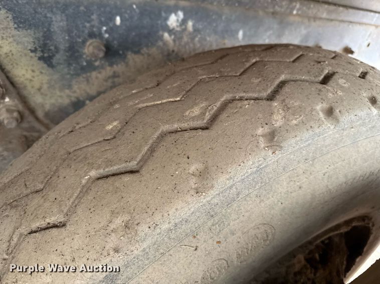 image for item EQ4902 2004 Sterling L8500 dump truck