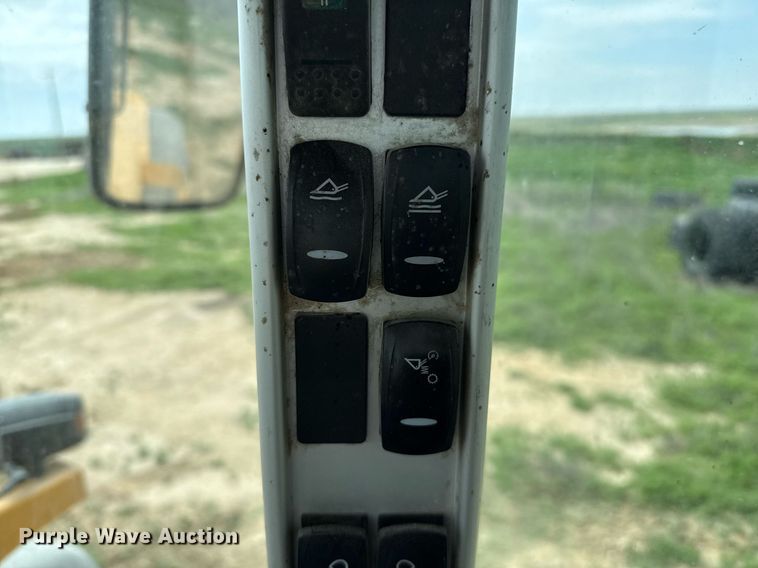 image for item EQ4913 2009 Volvo L90F wheel loader