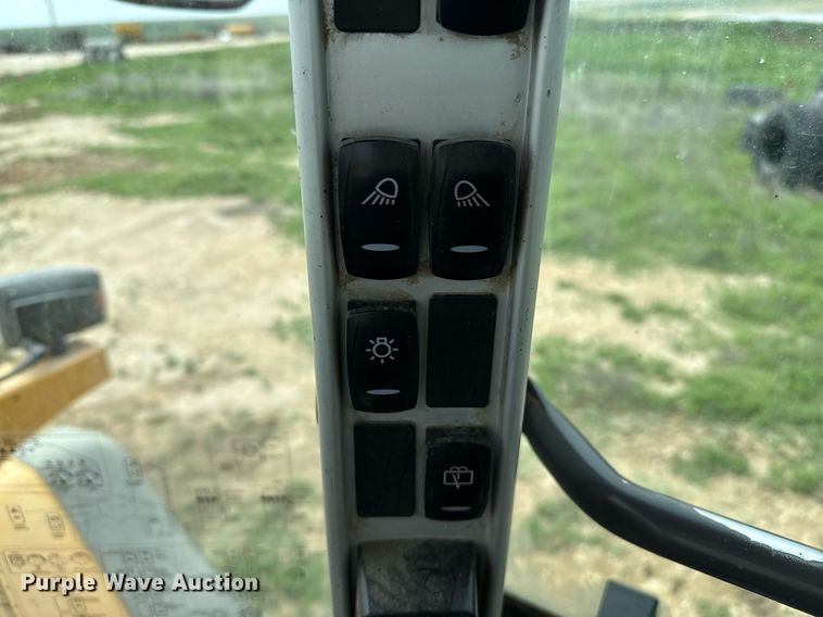 image for item EQ4913 2009 Volvo L90F wheel loader