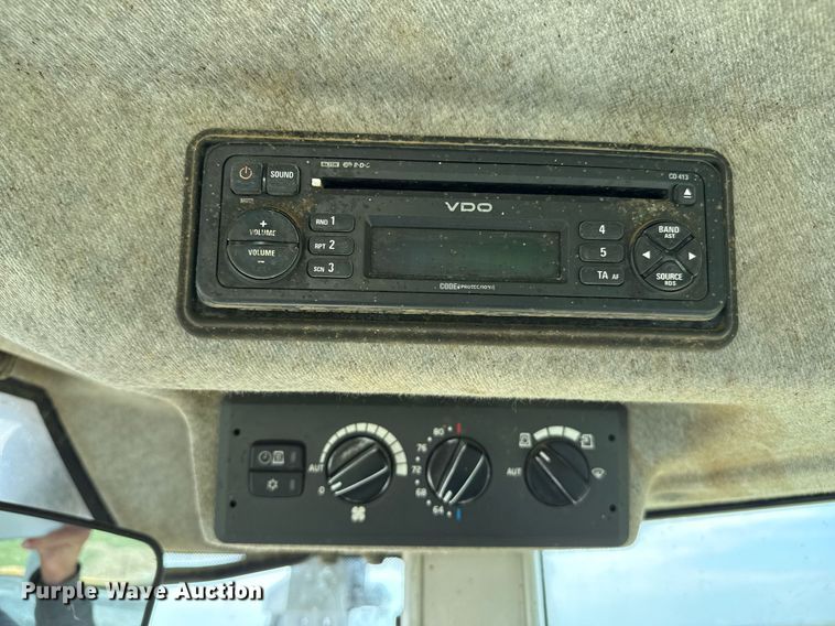 image for item EQ4913 2009 Volvo L90F wheel loader