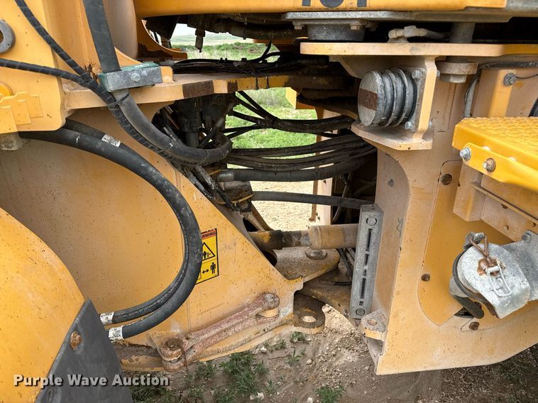 image for item EQ4914 2008 Volvo L90F wheel loader