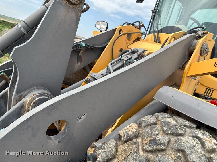 image for item EQ4914 2008 Volvo L90F wheel loader