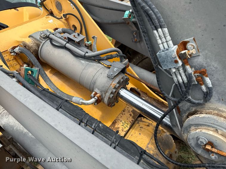 image for item EQ4914 2008 Volvo L90F wheel loader