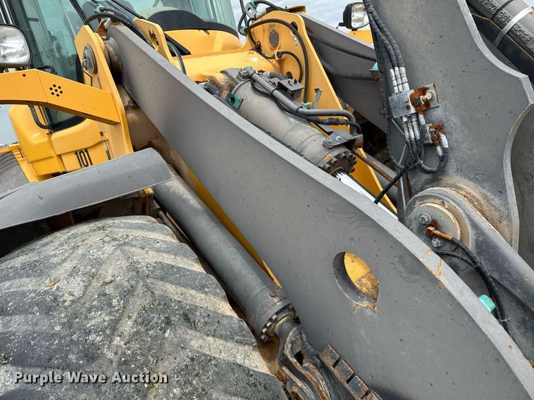 image for item EQ4914 2008 Volvo L90F wheel loader