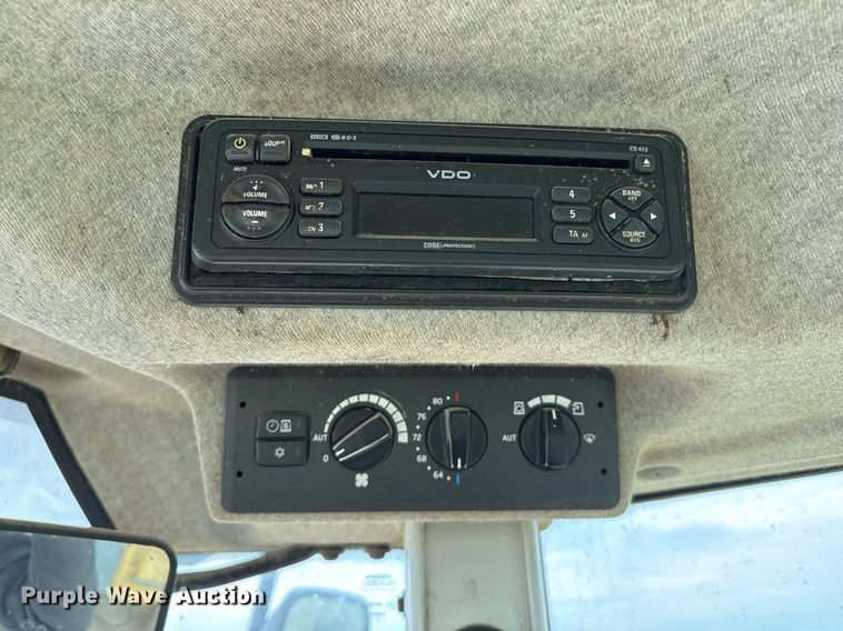 image for item EQ4914 2008 Volvo L90F wheel loader