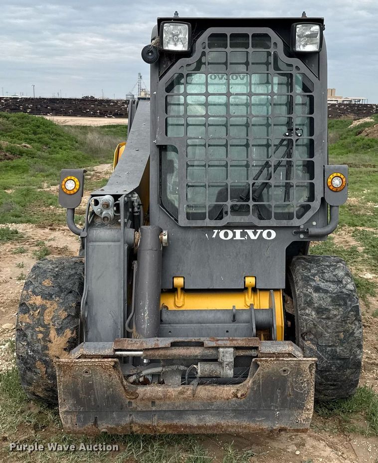 image for item EQ4915 2014 Volvo MC115C skid steer loader