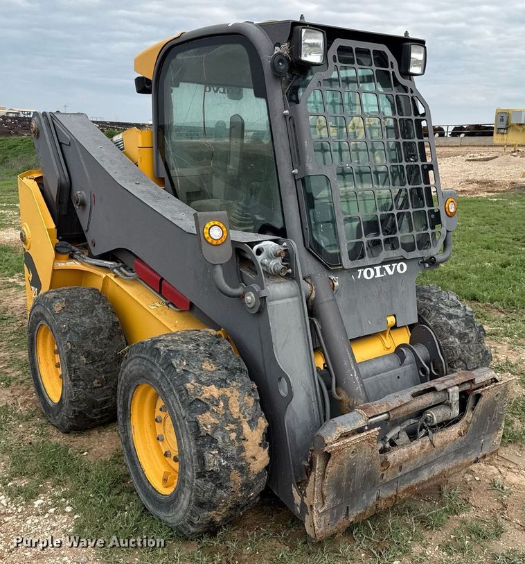 image for item EQ4915 2014 Volvo MC115C skid steer loader