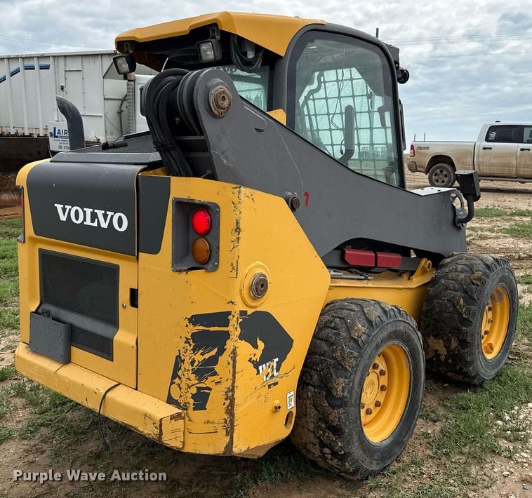 image for item EQ4915 2014 Volvo MC115C skid steer loader