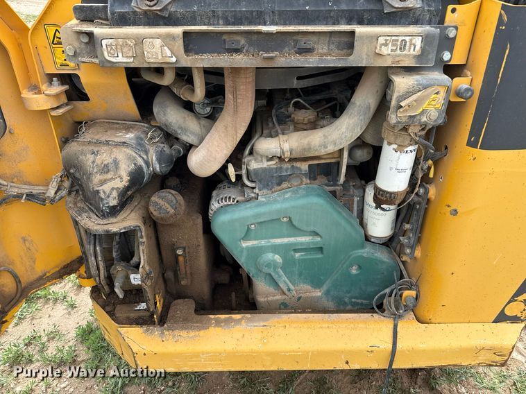 image for item EQ4915 2014 Volvo MC115C skid steer loader
