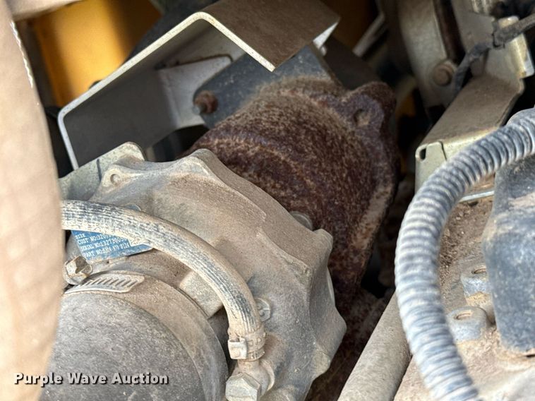 image for item EQ4915 2014 Volvo MC115C skid steer loader