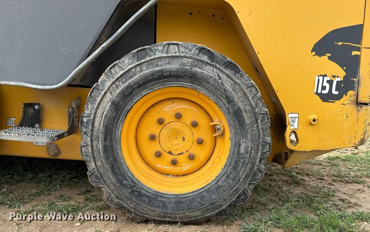 image for item EQ4915 2014 Volvo MC115C skid steer loader