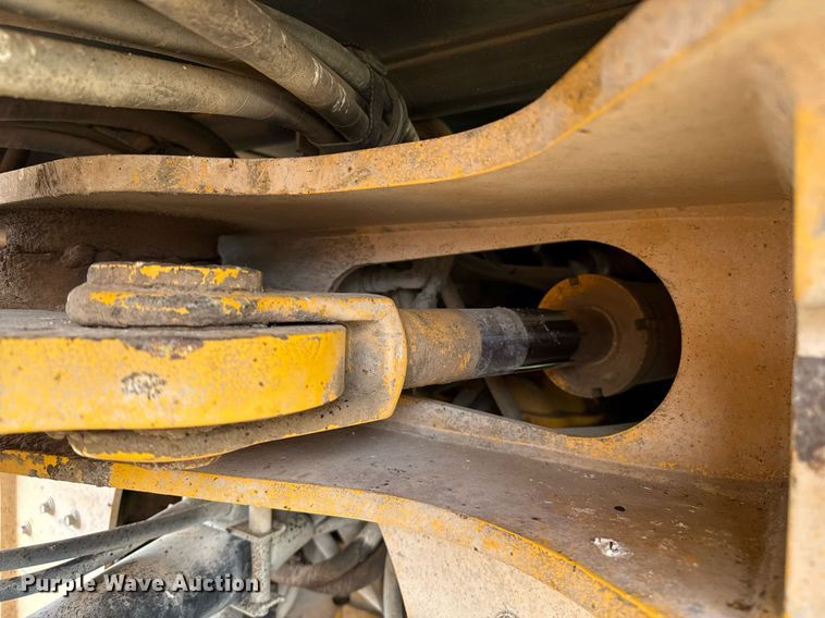 image for item EQ4916 2009 Volvo L90F wheel loader