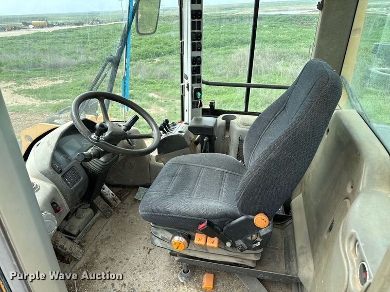 image for item EQ4916 2009 Volvo L90F wheel loader