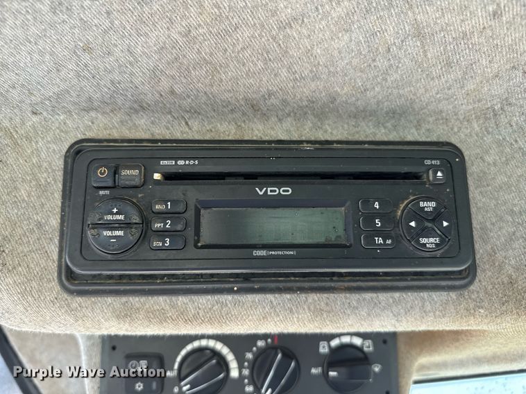 image for item EQ4916 2009 Volvo L90F wheel loader