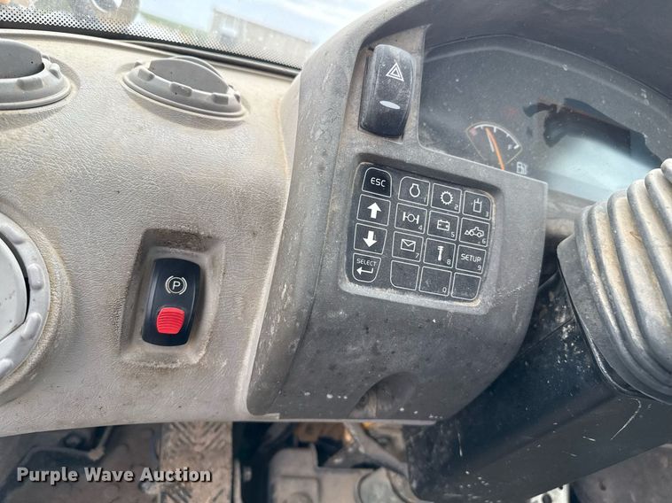 image for item EQ4916 2009 Volvo L90F wheel loader