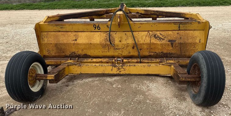 image for item EQ4917 Holcomb scraper