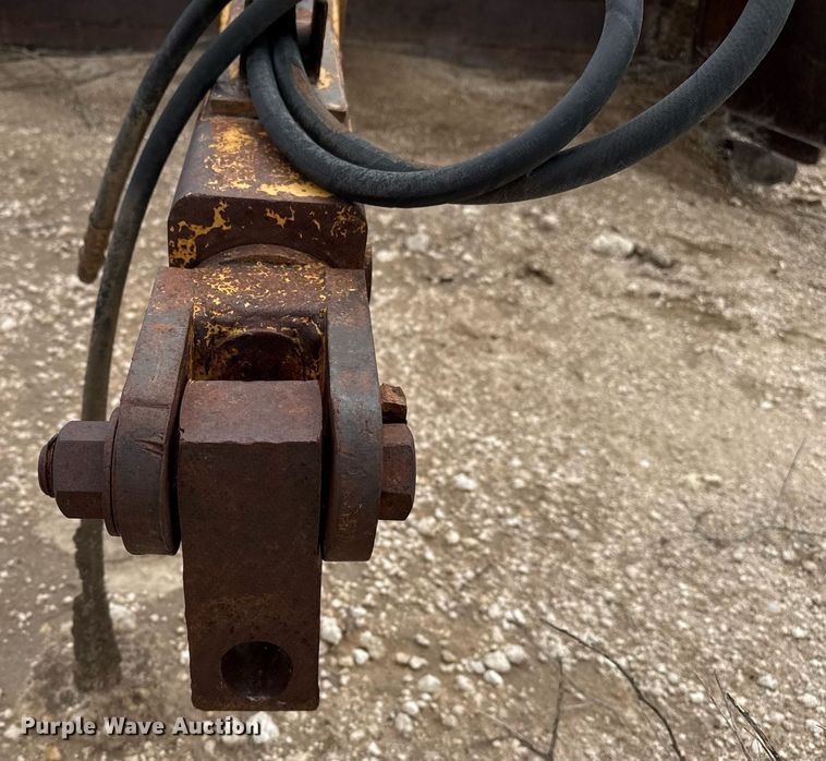 image for item EQ4917 Holcomb scraper