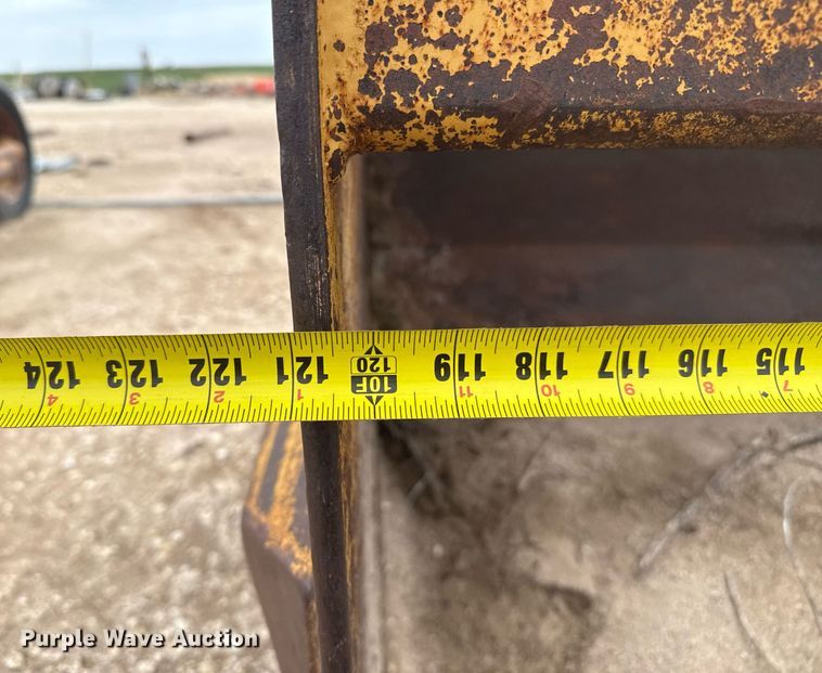 image for item EQ4917 Holcomb scraper