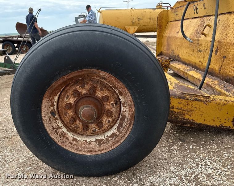 image for item EQ4917 Holcomb scraper