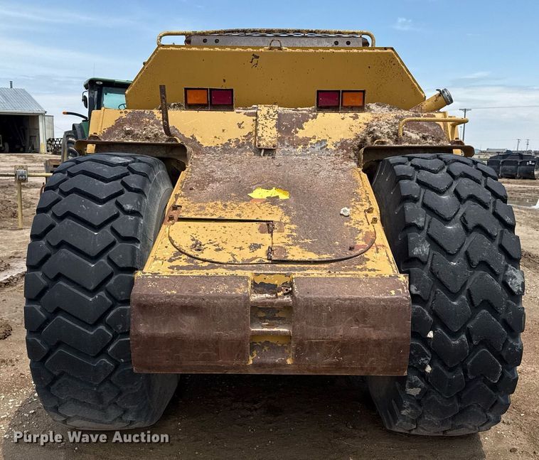 image for item EQ4924 Caterpillar 613C Series II elevating scraper