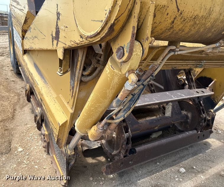 image for item EQ4924 Caterpillar 613C Series II elevating scraper