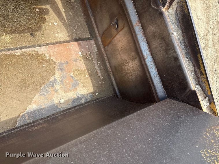 image for item EQ4924 Caterpillar 613C Series II elevating scraper