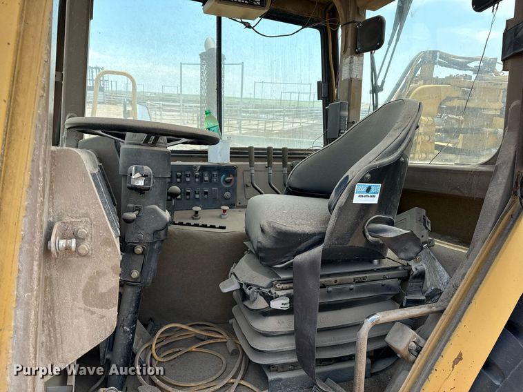 image for item EQ4924 Caterpillar 613C Series II elevating scraper