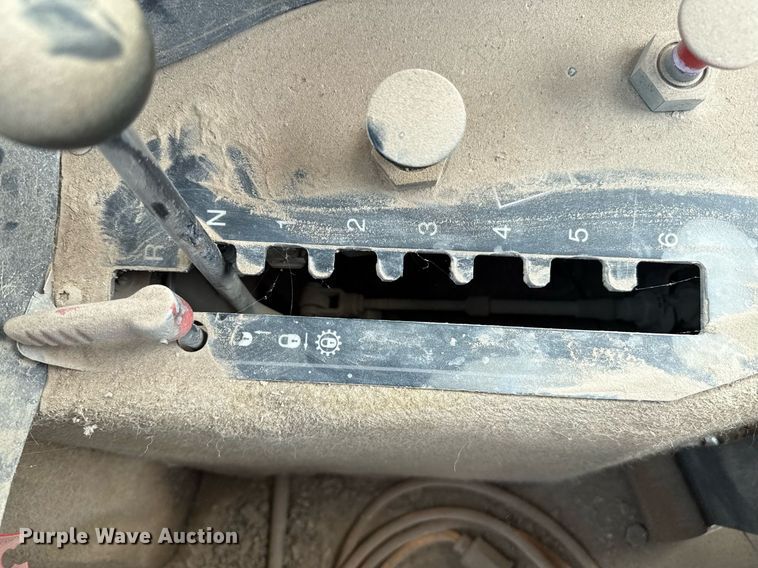 image for item EQ4924 Caterpillar 613C Series II elevating scraper