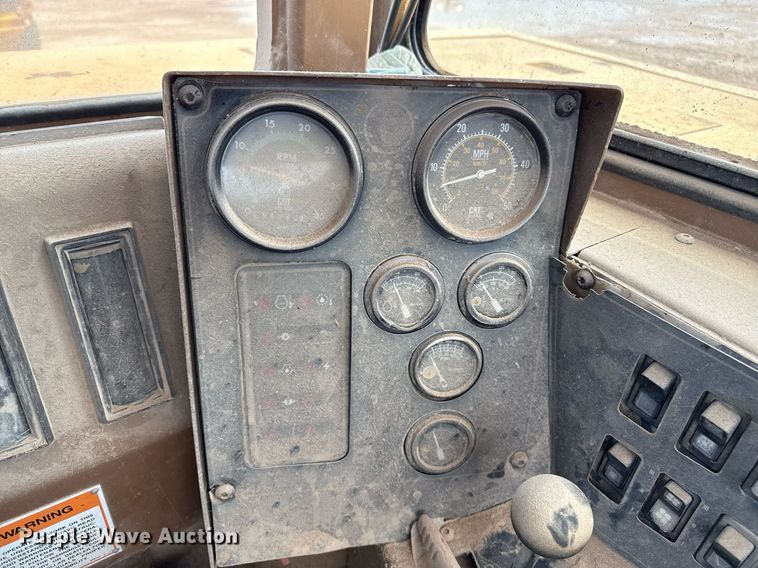 image for item EQ4924 Caterpillar 613C Series II elevating scraper