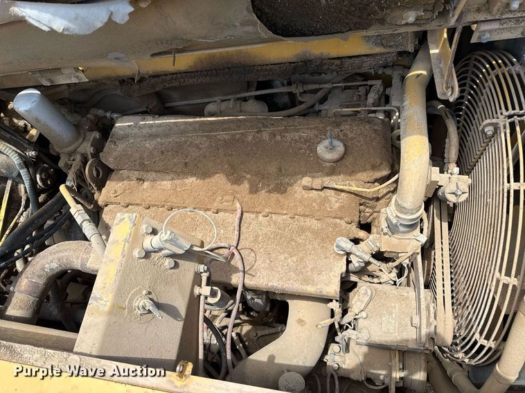 image for item EQ4924 Caterpillar 613C Series II elevating scraper