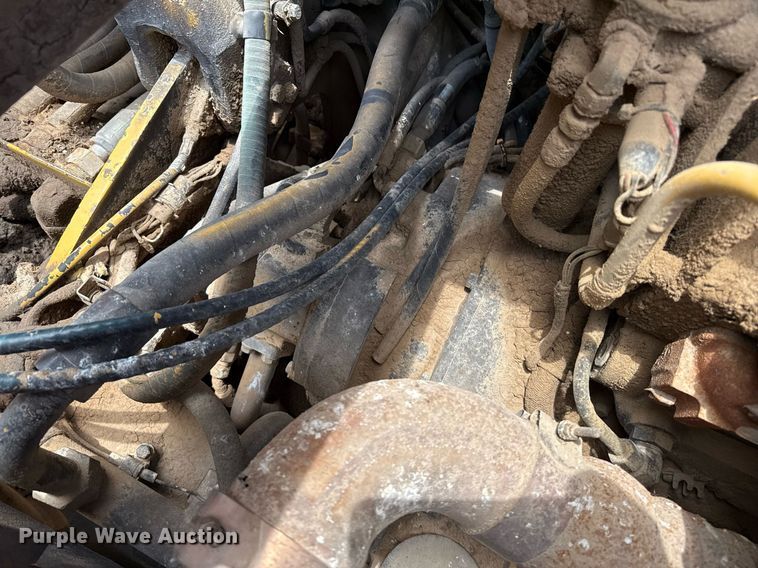 image for item EQ4924 Caterpillar 613C Series II elevating scraper