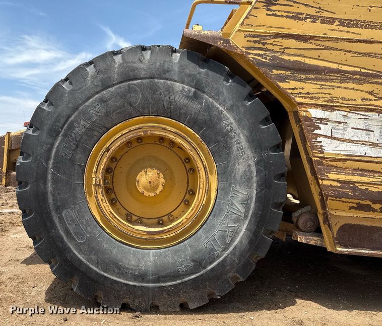 image for item EQ4924 Caterpillar 613C Series II elevating scraper