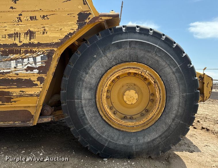 image for item EQ4924 Caterpillar 613C Series II elevating scraper