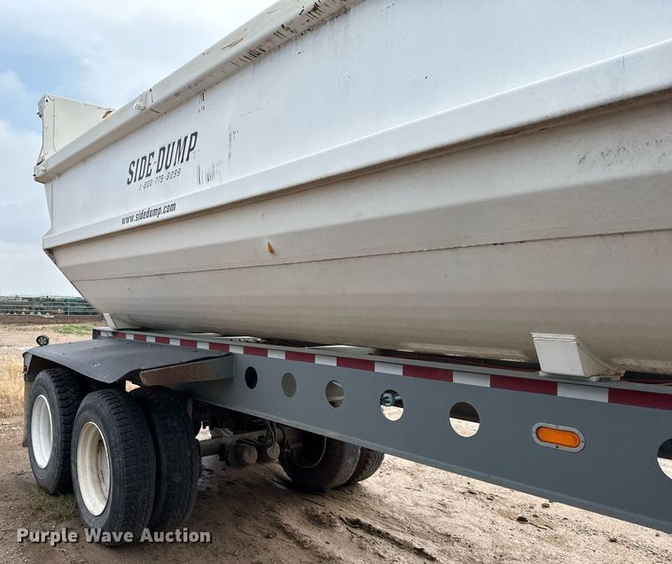 image for item EQ4938 2018 SmithCo SH2-32-29 side dump trailer
