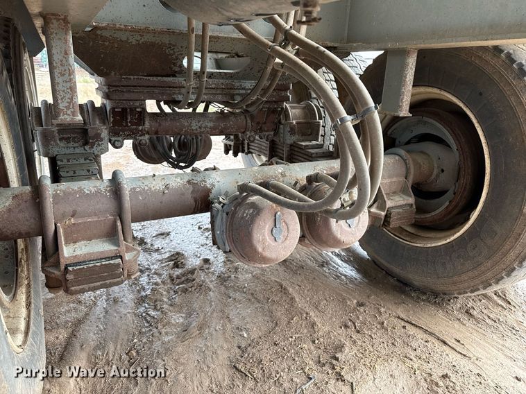 image for item EQ4938 2018 SmithCo SH2-32-29 side dump trailer