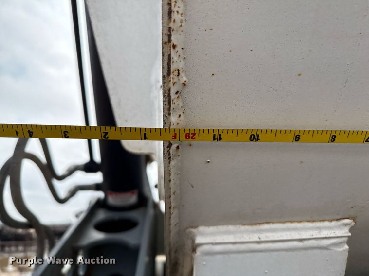 image for item EQ4938 2018 SmithCo SH2-32-29 side dump trailer