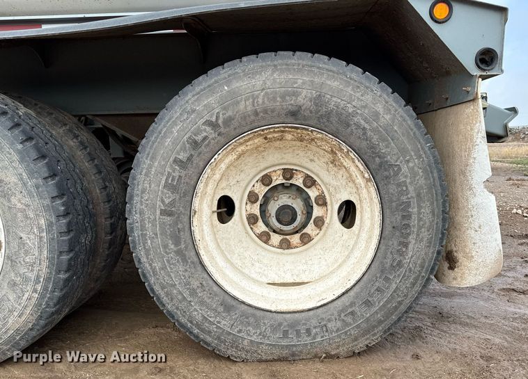 image for item EQ4938 2018 SmithCo SH2-32-29 side dump trailer