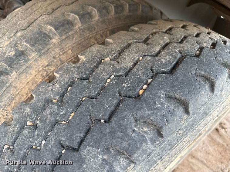 image for item EQ4938 2018 SmithCo SH2-32-29 side dump trailer