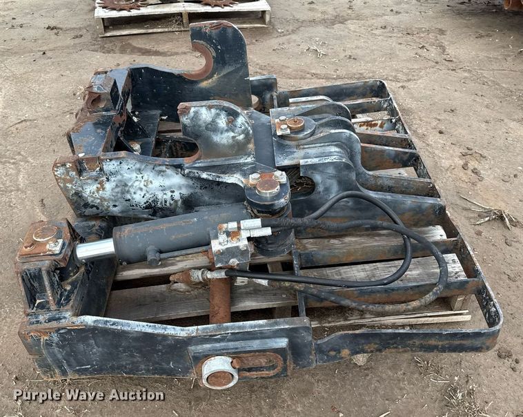 image for item EQ4946 Gradall fork carriage