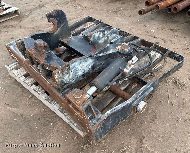 image for item EQ4946 Gradall fork carriage