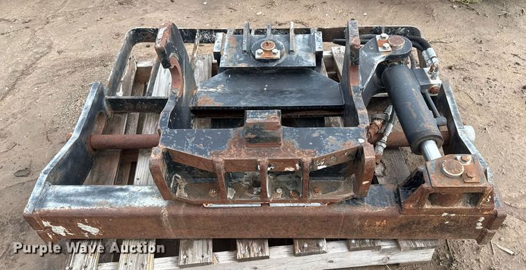 image for item EQ4946 Gradall fork carriage