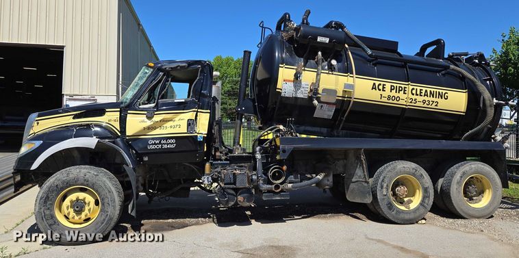 image for item EQ6997 2006 International 7600 sewer jetter truck