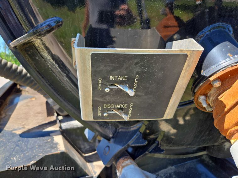 image for item EQ6997 2006 International 7600 sewer jetter truck