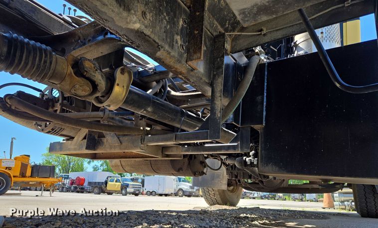 image for item EQ6997 2006 International 7600 sewer jetter truck