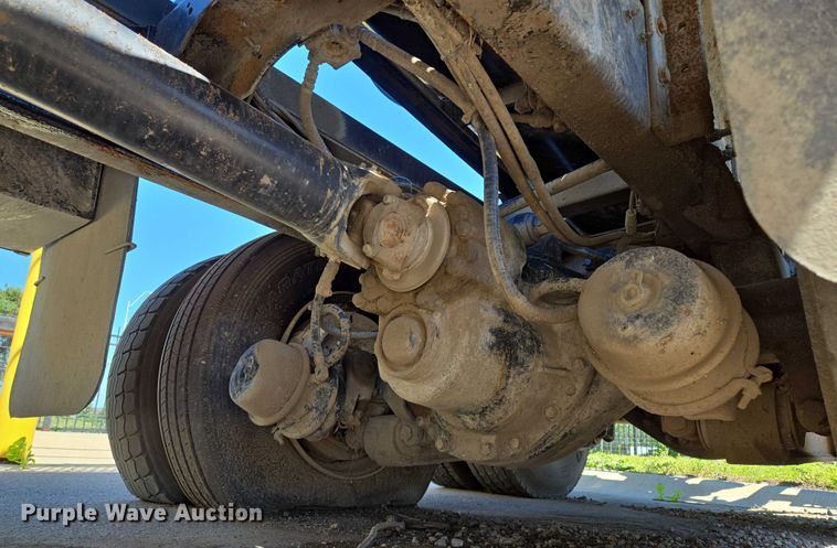 image for item EQ6997 2006 International 7600 sewer jetter truck