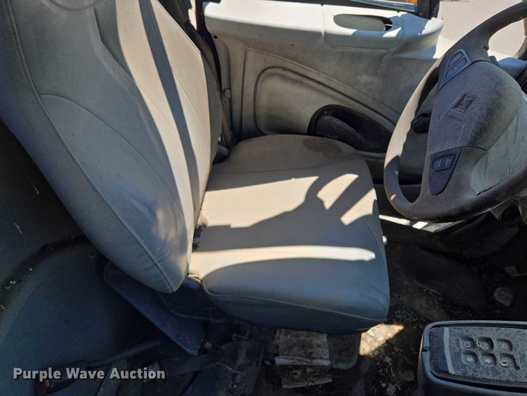 image for item EQ6997 2006 International 7600 sewer jetter truck