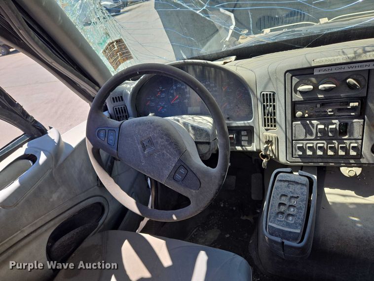 image for item EQ6997 2006 International 7600 sewer jetter truck